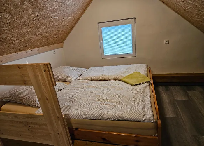 Baracek, Baraque Appartement *